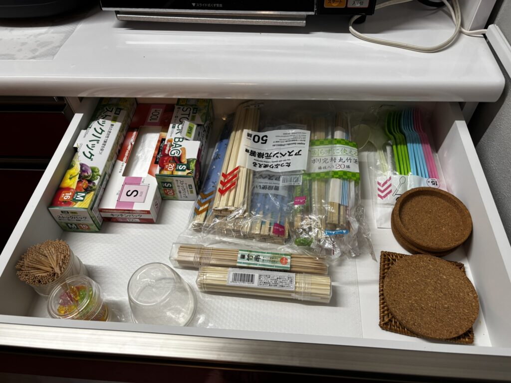 宮古島エストレージャスのキッチン道具（箸割り箸、竹串、爪楊枝、ストロー）